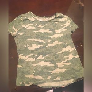 xl camo women’s tee